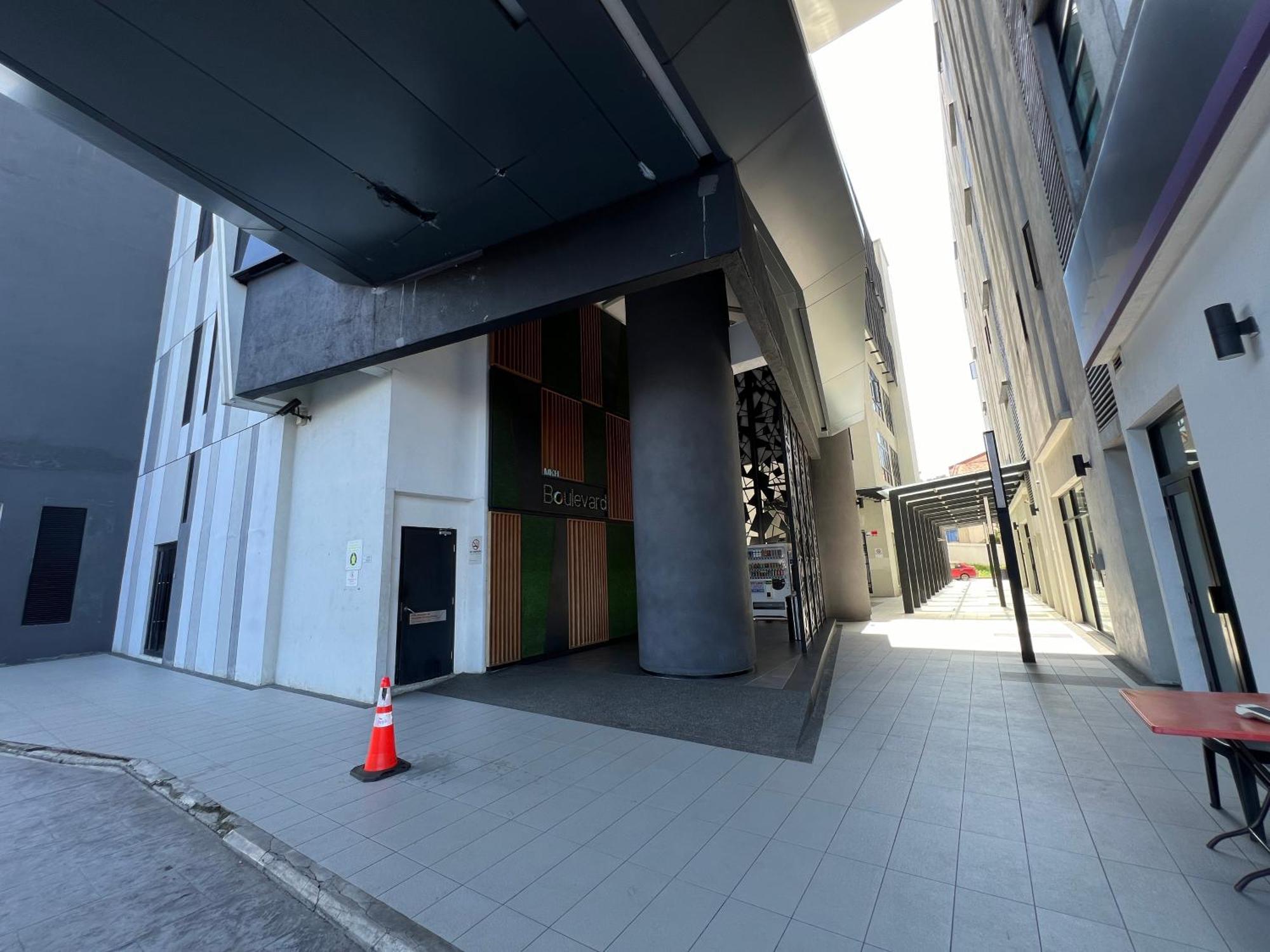 Nordic Minimalist Getaway Apartment Kajang